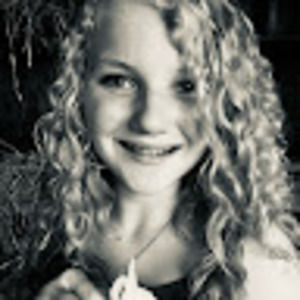 Meet your Posher, Chloe